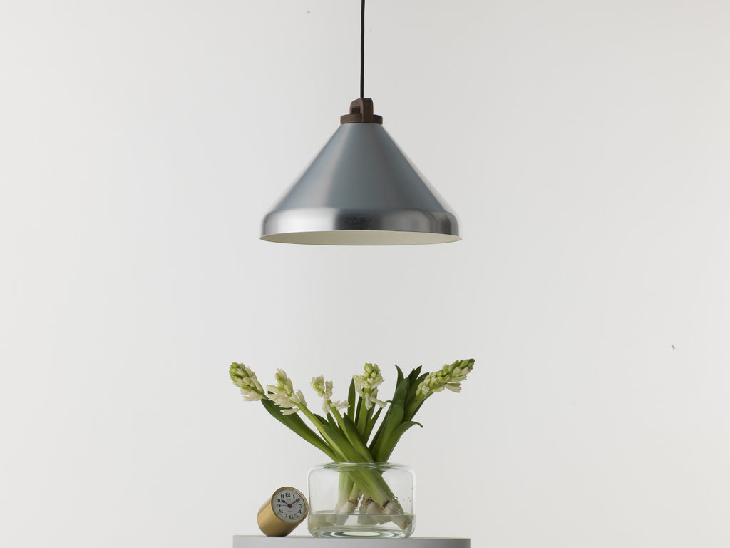 Handle H33 silver and walnut wood pendant lamp